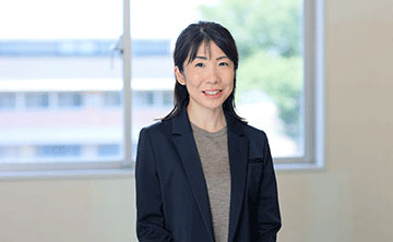専任講師 中田 久美子