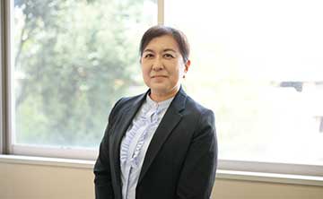 教授 長坂 康代