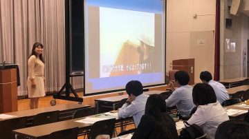 【教育学部】「特別活動の指導法」にて春日部市立武里西小学校 池田 有理子 教諭による特別講義を実施