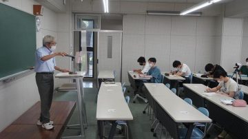 【教育学部】語り継がれる戦争体験　橋本ゼミで外部講師による講演会を開催