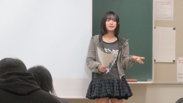 【国際経営学部】廣田あいか氏が特別講師としてコンテンツビジネス論に登壇