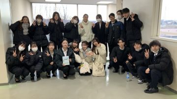 【国際経営学部】平林ゼミ 「ホスピタリティと国際から見る経営戦略の違い」を出版しました